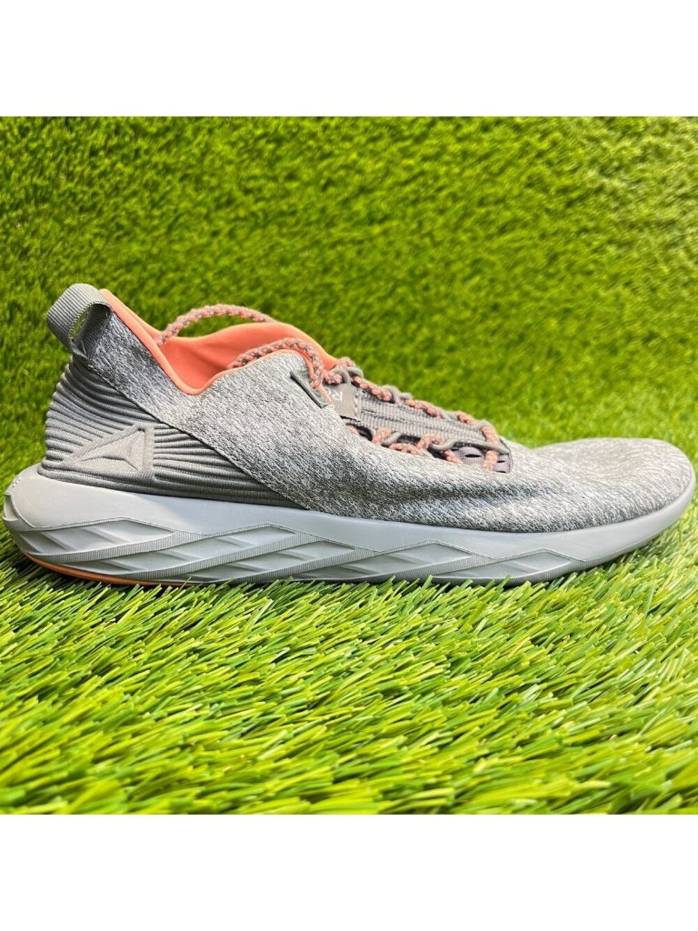 Reebok Astro Flex Womens Size 6.5 Gray Athletic Running Walking Shoes Sneakers